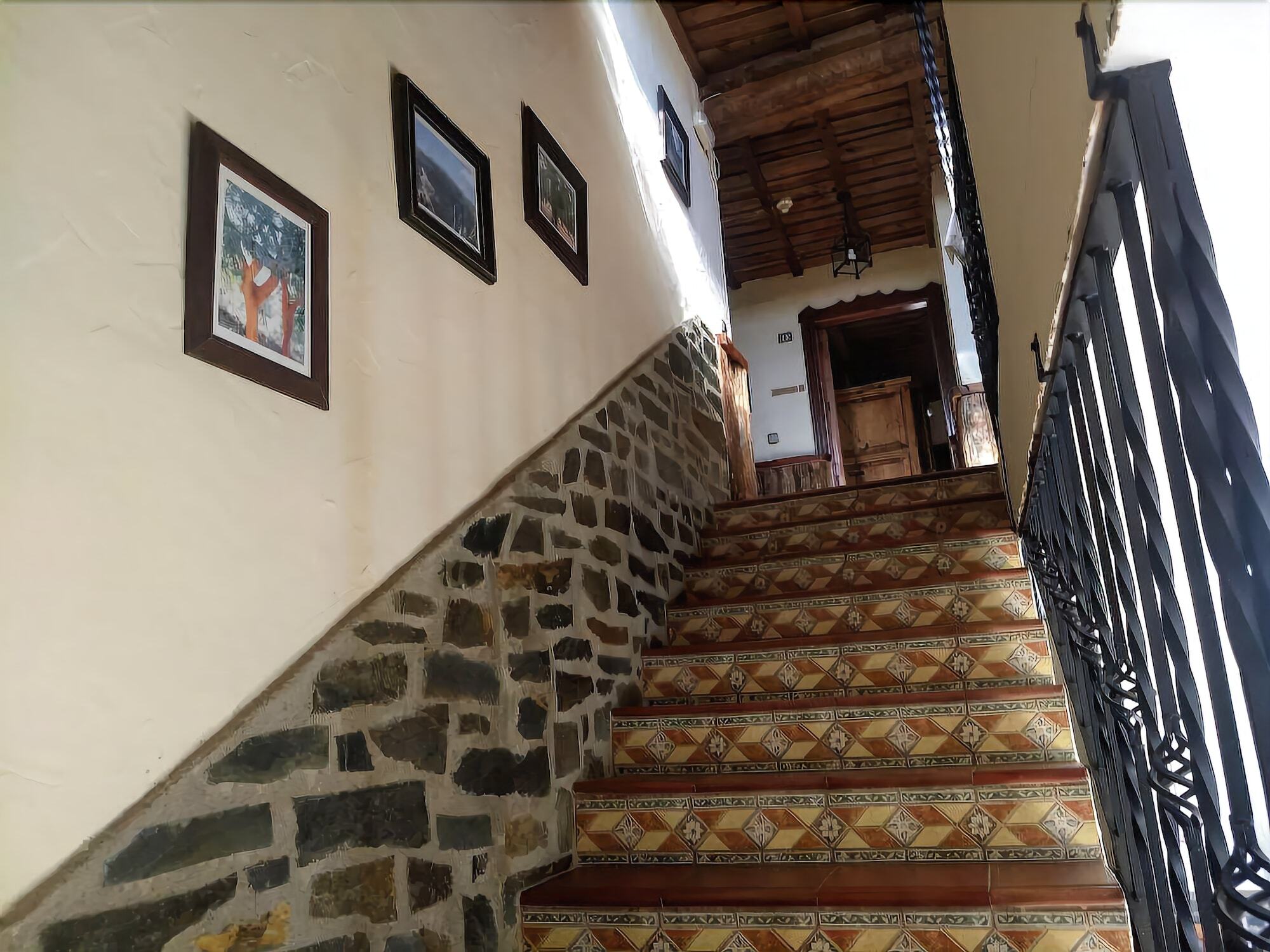 Hotel Villa De Berzocana Exterior foto